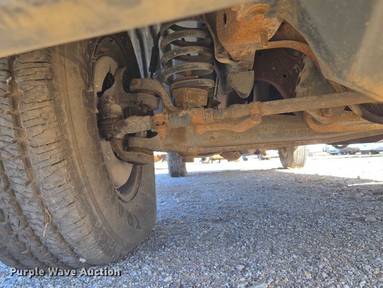 image for item EU5122 1994 Ford F150 pickup truck