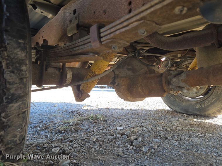 image for item EU5122 1994 Ford F150 pickup truck