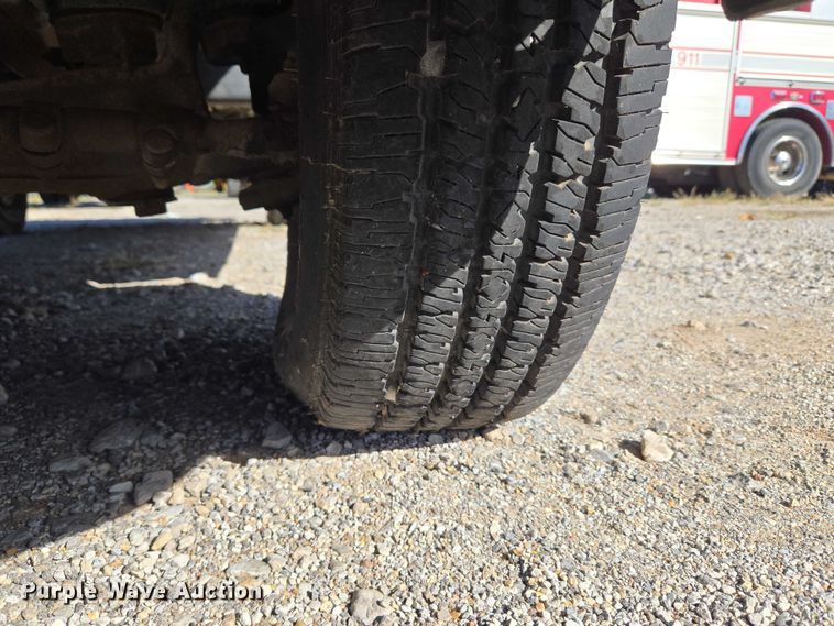 image for item EU5122 1994 Ford F150 pickup truck