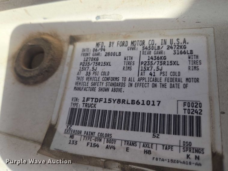 image for item EU5122 1994 Ford F150 pickup truck