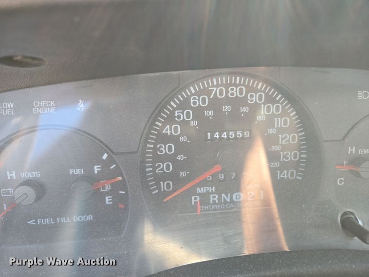 image for item EU5123 2000 Ford Crown Victoria Police Interceptor 