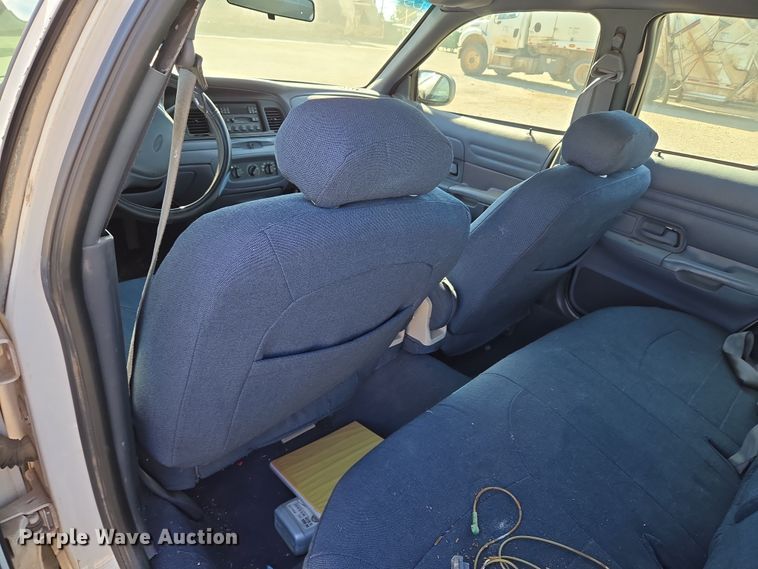 image for item EU5123 2000 Ford Crown Victoria Police Interceptor 