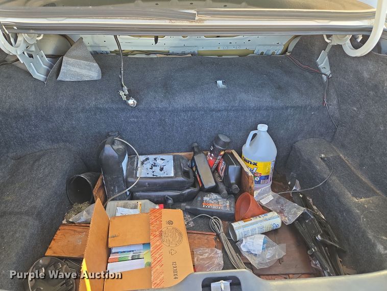 image for item EU5123 2000 Ford Crown Victoria Police Interceptor 