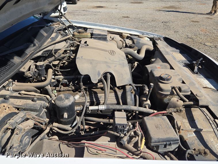 image for item EU5123 2000 Ford Crown Victoria Police Interceptor 