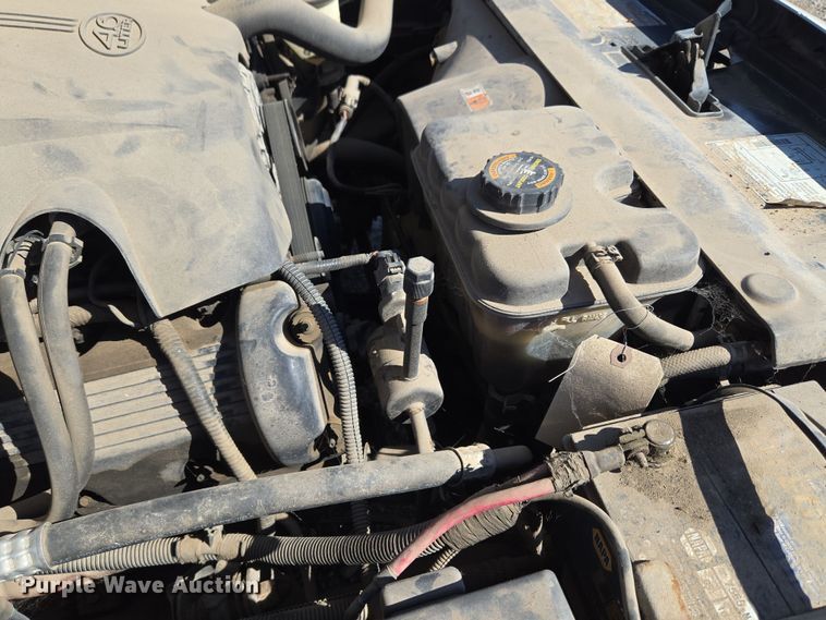 image for item EU5123 2000 Ford Crown Victoria Police Interceptor 