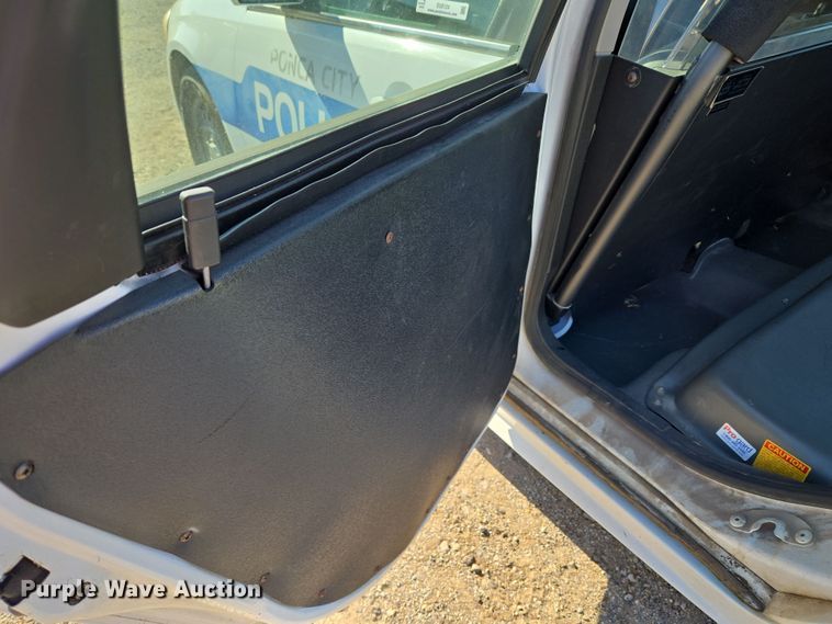 image for item EU5124 2011 Chevrolet Impala Police 