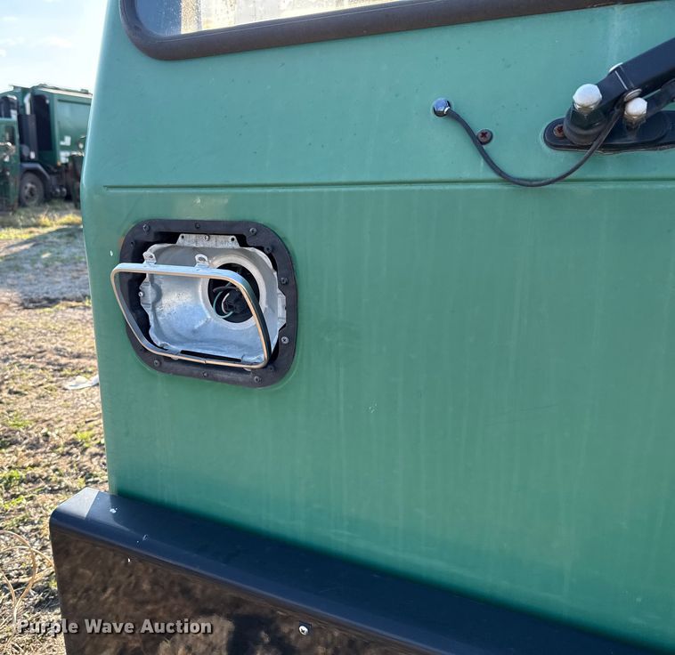 image for item EU5126 2012 Crane Carrier Low Entry refuse truck