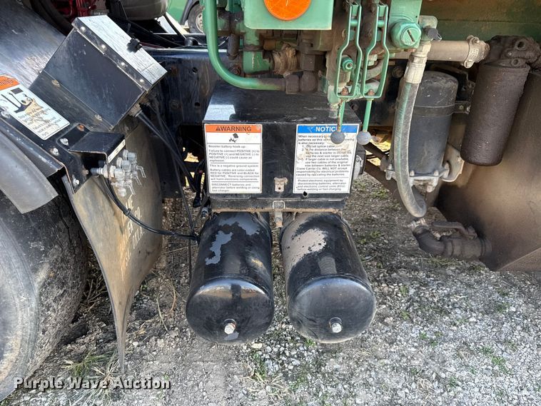 image for item EU5126 2012 Crane Carrier Low Entry refuse truck