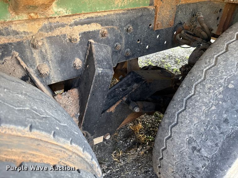 image for item EU5126 2012 Crane Carrier Low Entry refuse truck