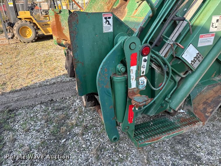 image for item EU5126 2012 Crane Carrier Low Entry refuse truck