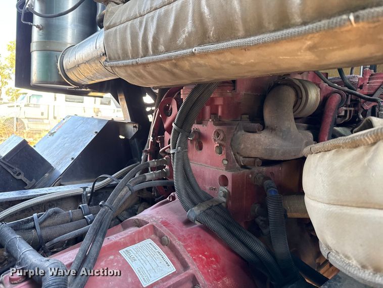 image for item EU5126 2012 Crane Carrier Low Entry refuse truck