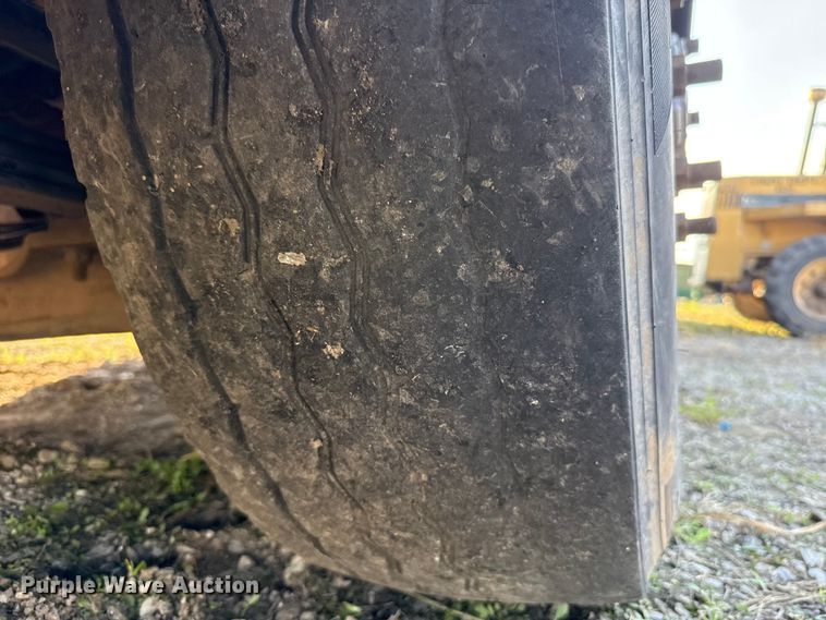 image for item EU5126 2012 Crane Carrier Low Entry refuse truck