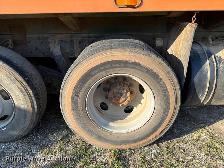 image for item EU5126 2012 Crane Carrier Low Entry refuse truck