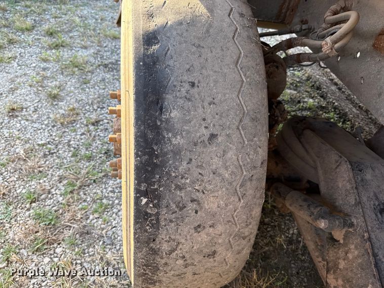 image for item EU5126 2012 Crane Carrier Low Entry refuse truck