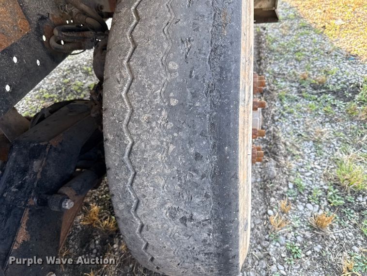 image for item EU5126 2012 Crane Carrier Low Entry refuse truck