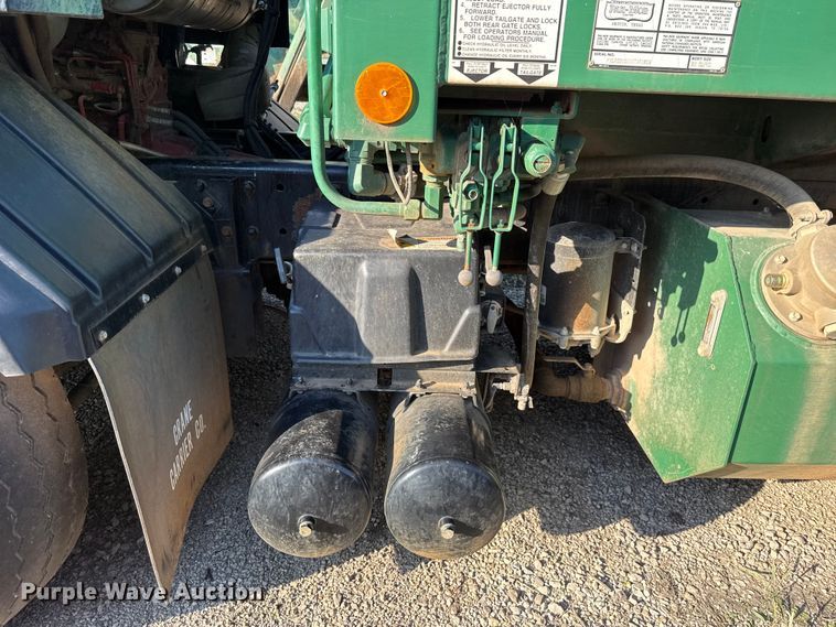 image for item EU5129 2016 Crane Carrier Low Entry refuse truck