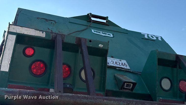 image for item EU5129 2016 Crane Carrier Low Entry refuse truck