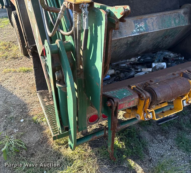 image for item EU5129 2016 Crane Carrier Low Entry refuse truck