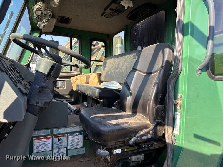 image for item EU5129 2016 Crane Carrier Low Entry refuse truck