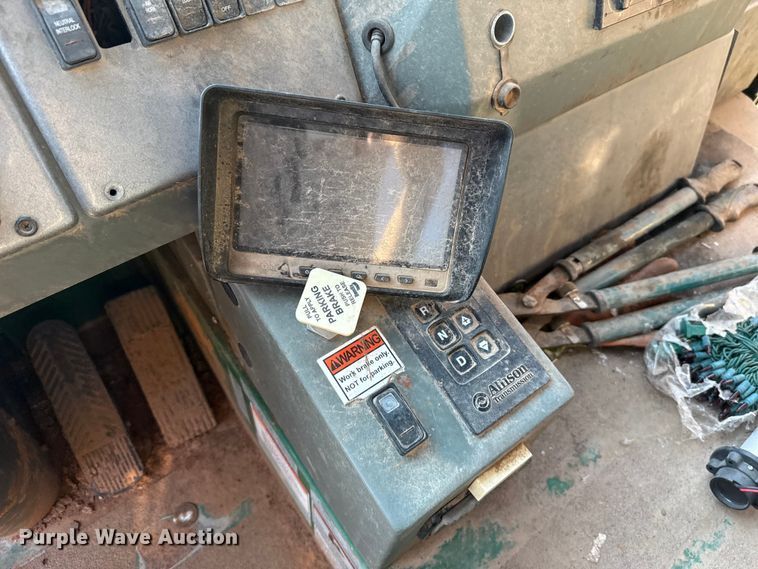 image for item EU5129 2016 Crane Carrier Low Entry refuse truck