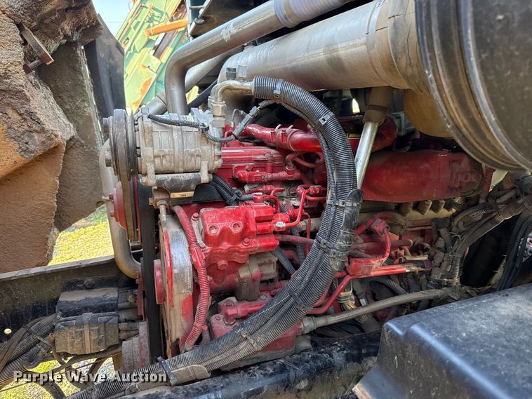 image for item EU5129 2016 Crane Carrier Low Entry refuse truck