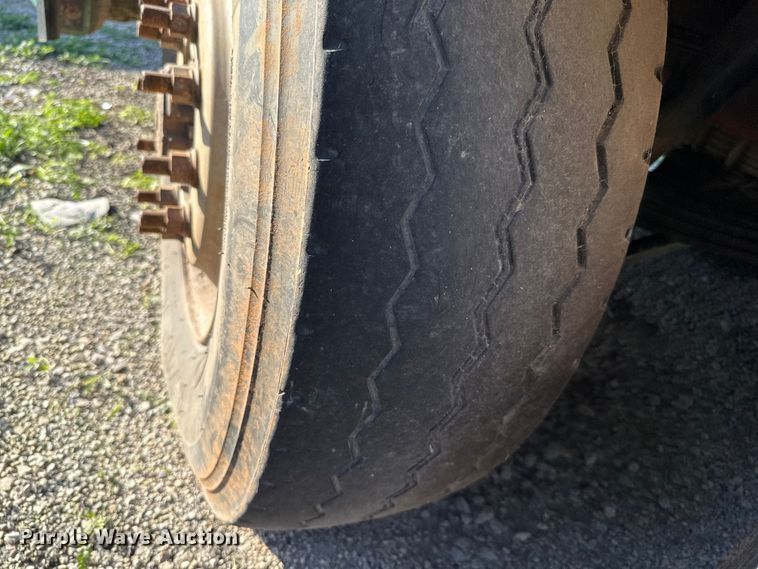 image for item EU5129 2016 Crane Carrier Low Entry refuse truck