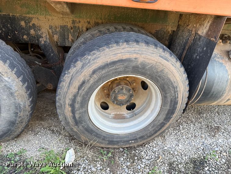 image for item EU5129 2016 Crane Carrier Low Entry refuse truck