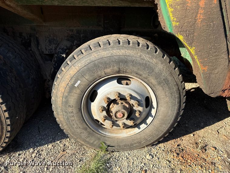 image for item EU5129 2016 Crane Carrier Low Entry refuse truck