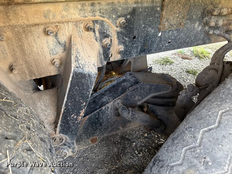 image for item EU5130 2015 Crane Carrier Low Entry refuse truck