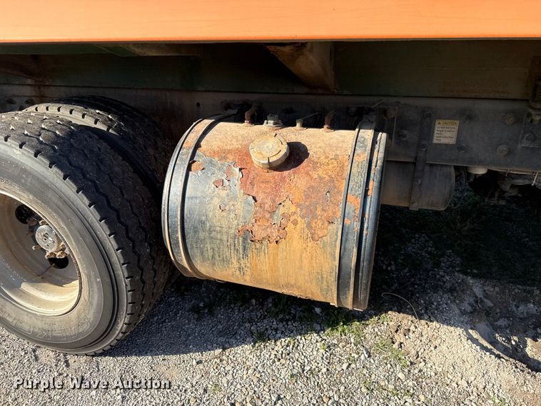 image for item EU5130 2015 Crane Carrier Low Entry refuse truck