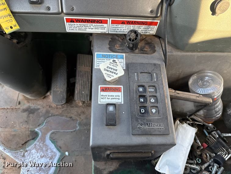 image for item EU5130 2015 Crane Carrier Low Entry refuse truck