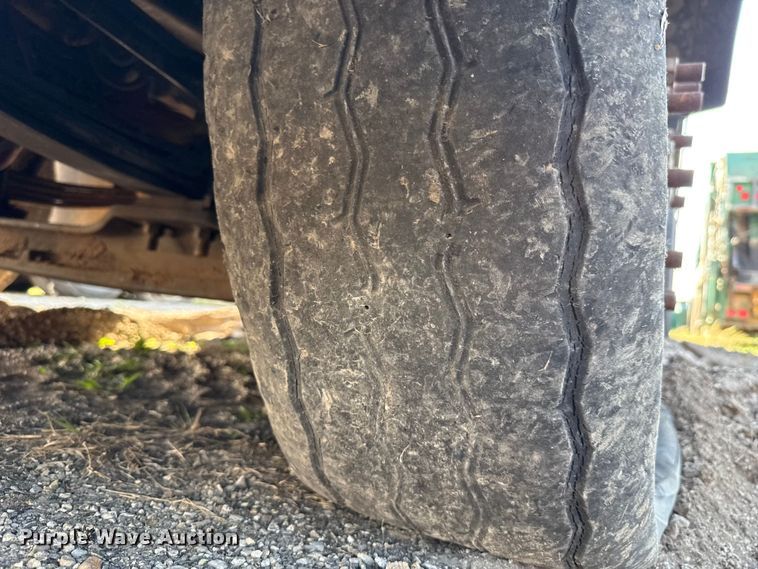 image for item EU5130 2015 Crane Carrier Low Entry refuse truck