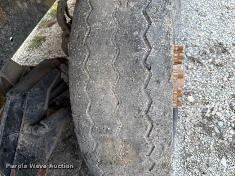 image for item EU5130 2015 Crane Carrier Low Entry refuse truck