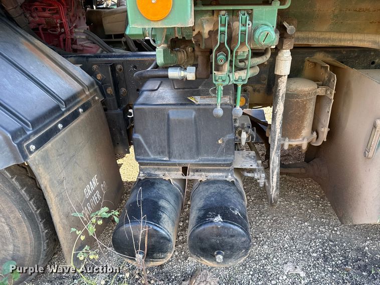 image for item EU5131 2016 Crane Carrier Low Entry refuse truck