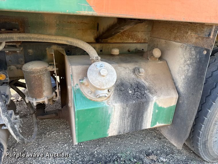 image for item EU5131 2016 Crane Carrier Low Entry refuse truck