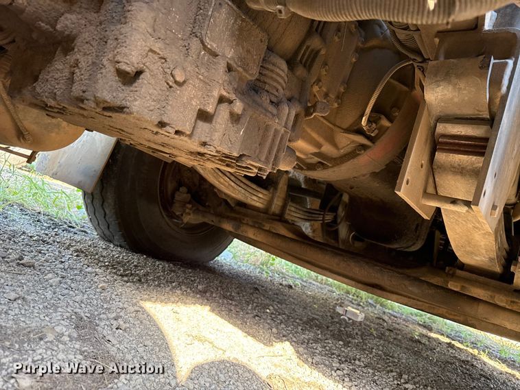 image for item EU5131 2016 Crane Carrier Low Entry refuse truck