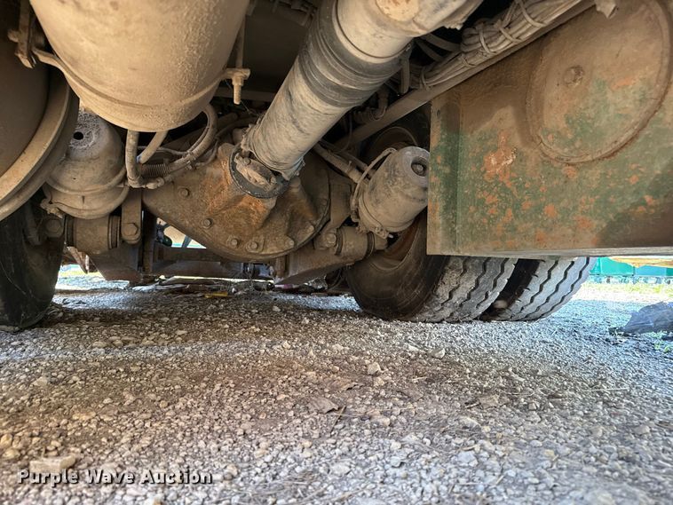 image for item EU5131 2016 Crane Carrier Low Entry refuse truck