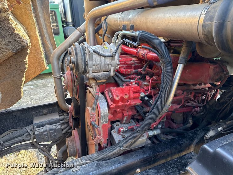 image for item EU5131 2016 Crane Carrier Low Entry refuse truck