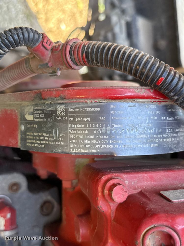 image for item EU5131 2016 Crane Carrier Low Entry refuse truck