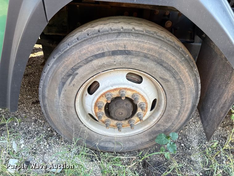 image for item EU5131 2016 Crane Carrier Low Entry refuse truck