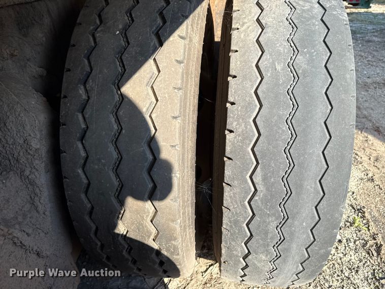 image for item EU5131 2016 Crane Carrier Low Entry refuse truck