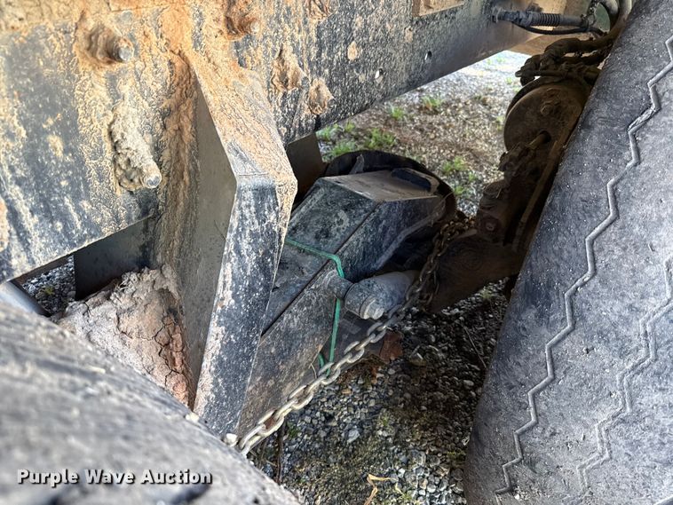 image for item EU5132 2016 Crane Carrier Low Entry refuse truck