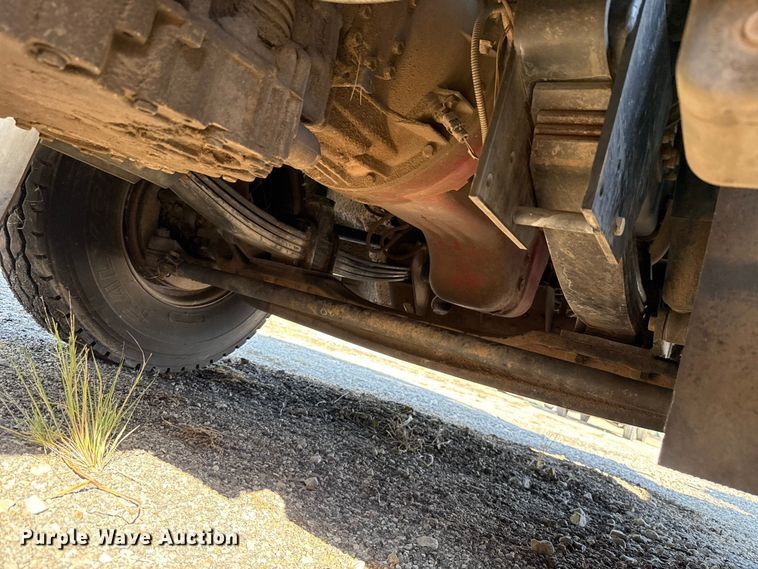 image for item EU5132 2016 Crane Carrier Low Entry refuse truck