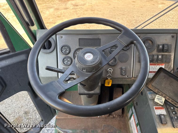 image for item EU5132 2016 Crane Carrier Low Entry refuse truck