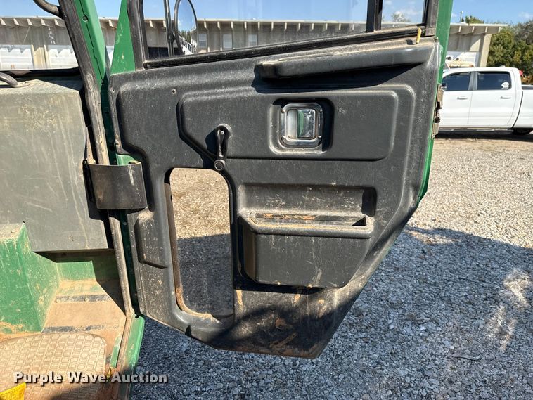 image for item EU5132 2016 Crane Carrier Low Entry refuse truck