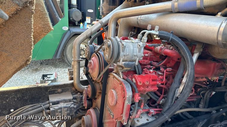 image for item EU5132 2016 Crane Carrier Low Entry refuse truck