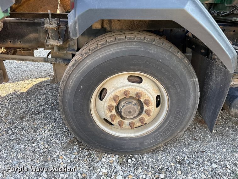 image for item EU5132 2016 Crane Carrier Low Entry refuse truck