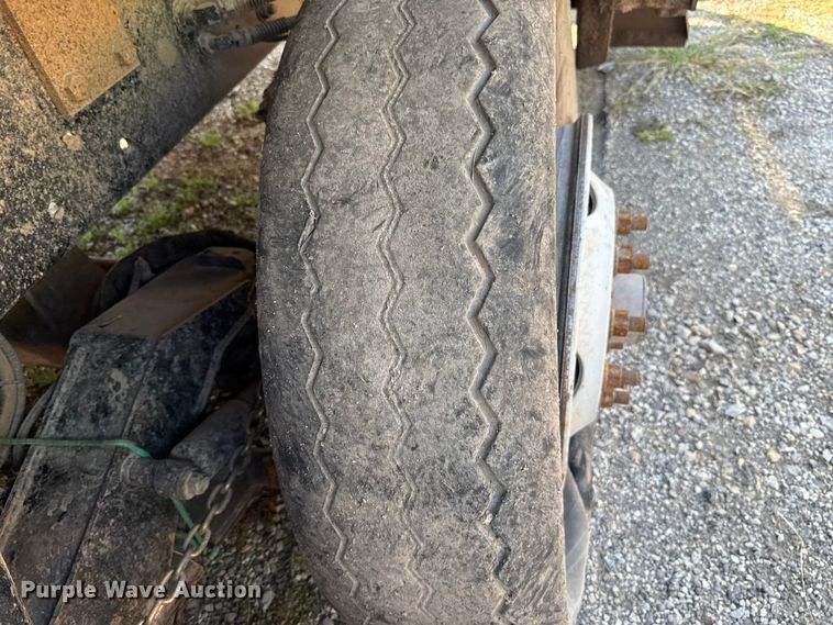 image for item EU5132 2016 Crane Carrier Low Entry refuse truck