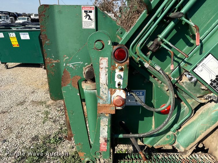 image for item EU5133 2013 Crane Carrier Low Entry refuse truck