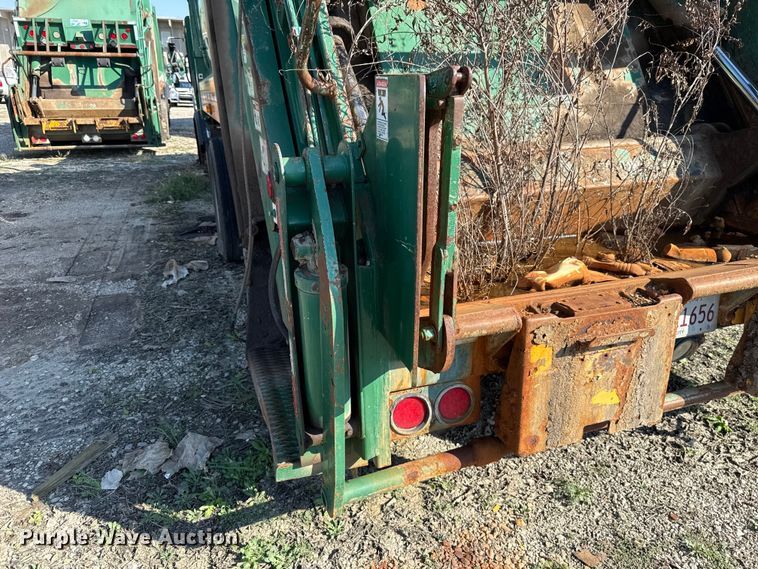 image for item EU5133 2013 Crane Carrier Low Entry refuse truck